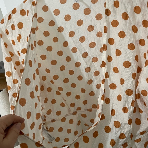 MNG Mango Open front White w rust
Polka dots puffy sleeve Camisole Blouse 10 - Picture 5 of 8